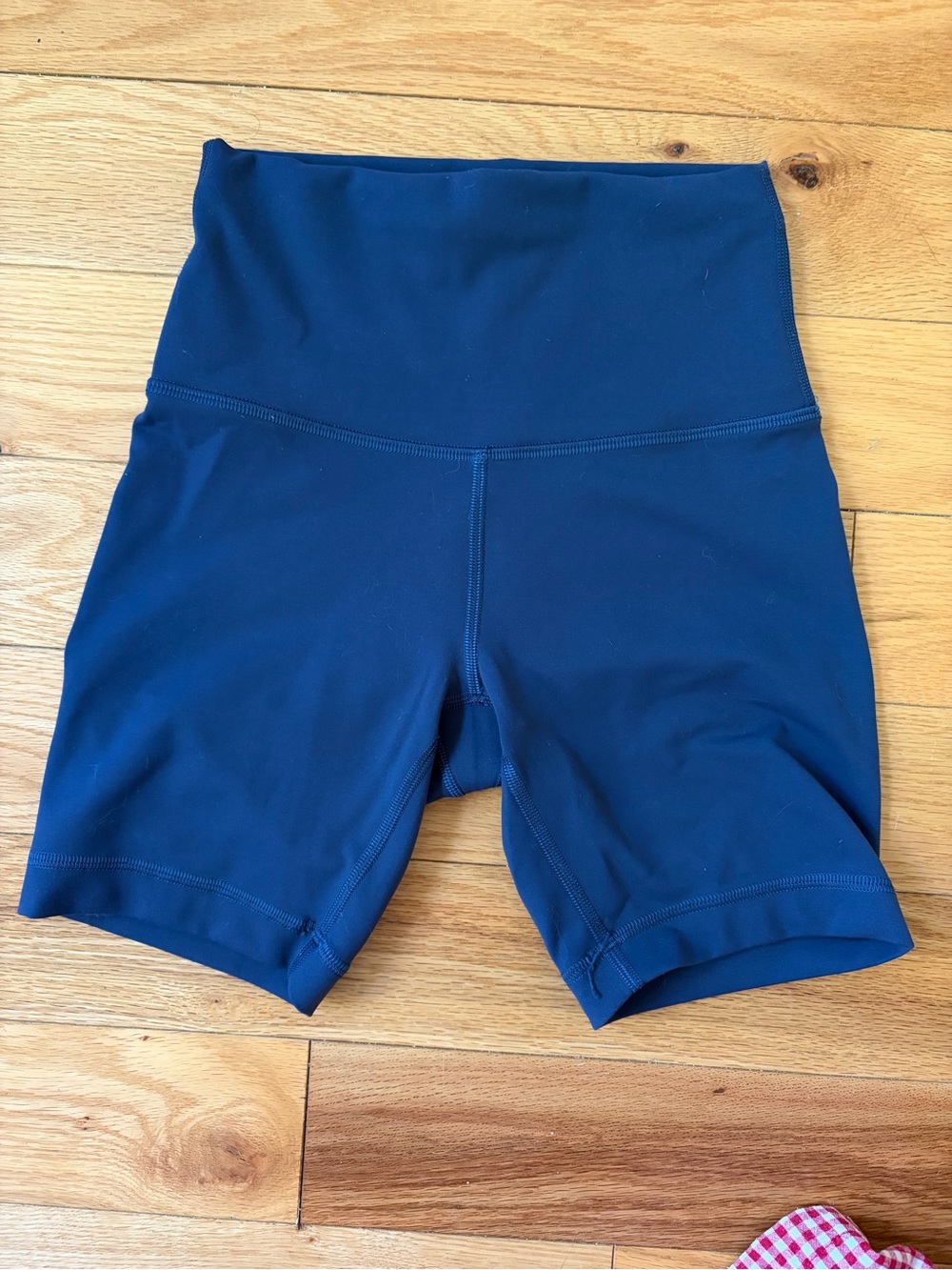 Lululemon High-Waist Navy Women’s Active Bike Shorts size 2